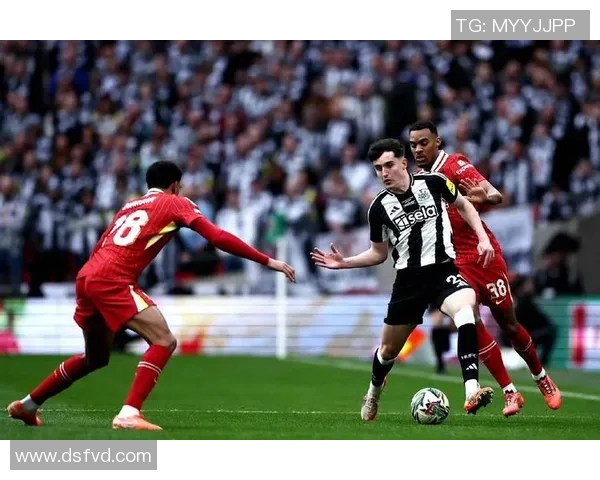 马字当头的足球巨星们盘点与他们的辉煌成就